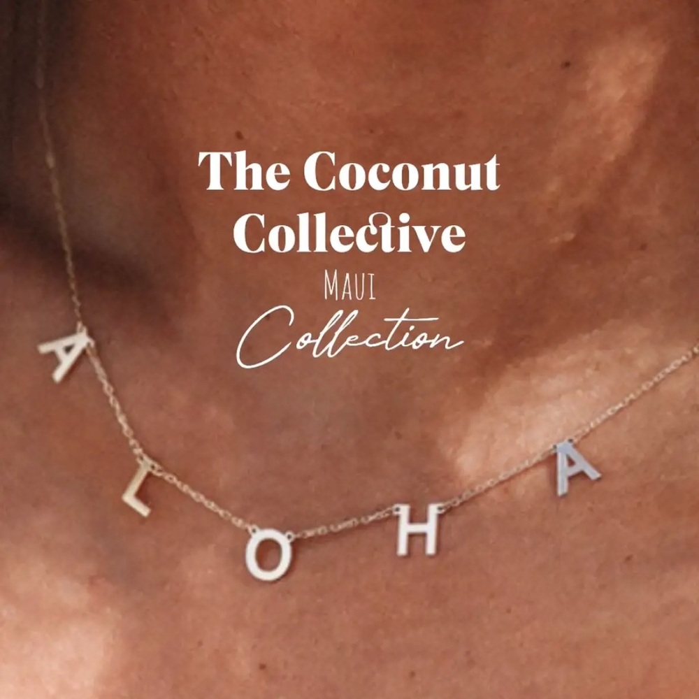 The Coconut Collective Maui Gold Necklace NWT! - Picture 2 of 3